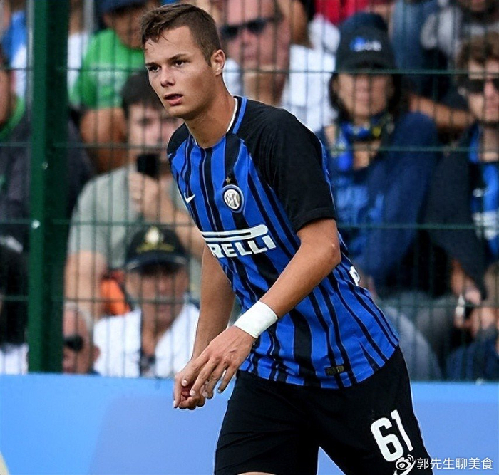 1xBET中文版-曾被估价4000万欧！蓝黑小将又遭遇重伤，国米追求17岁超新星|国际米兰|卡尔博尼|范赫斯登|巴雷拉|科斯托夫_新浪体育_新浪新闻