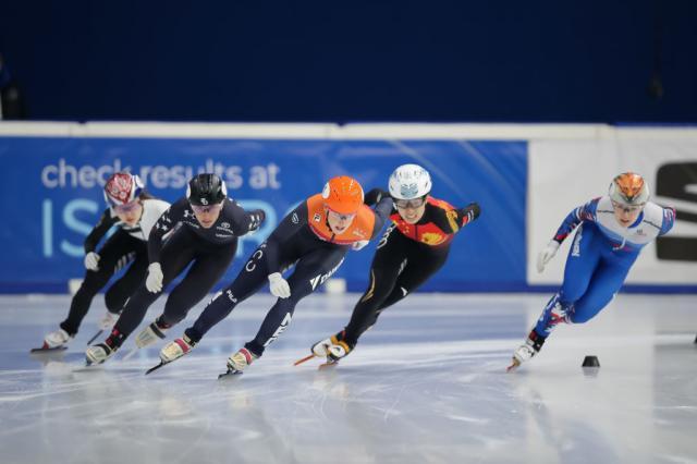 短道匈牙利站中国获2金2铜 任子威成“夺牌担当”