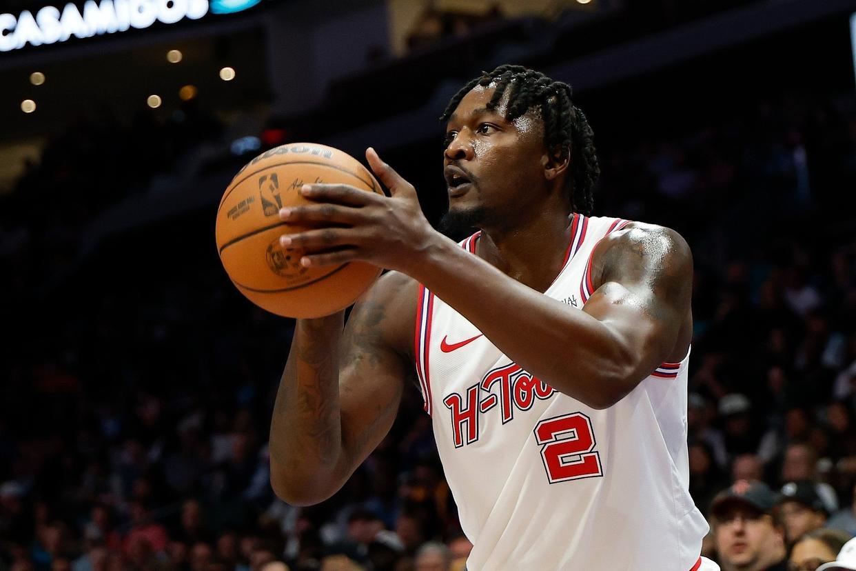 背靠背第2场，客场对阵掘金！火箭队又一人缺阵！轮换阵容仅剩8人